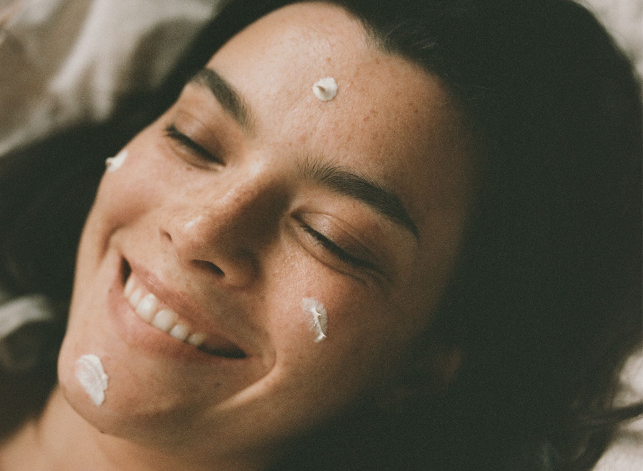 Antioxidační krém s esencí růže pro rozjasnění pleti - refill