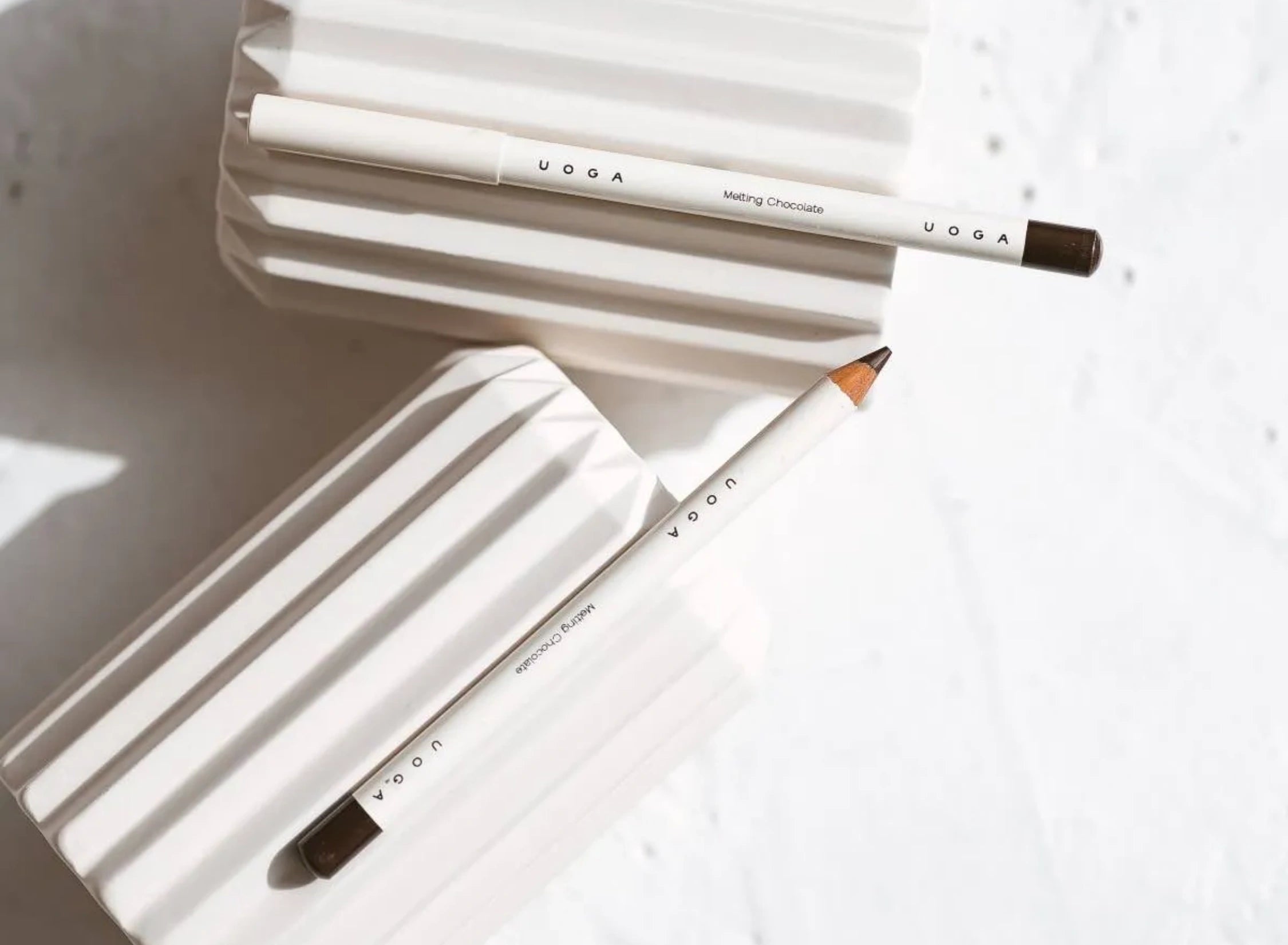 Měkká tužka na oči Melting Chocolate - tmavě hnědá